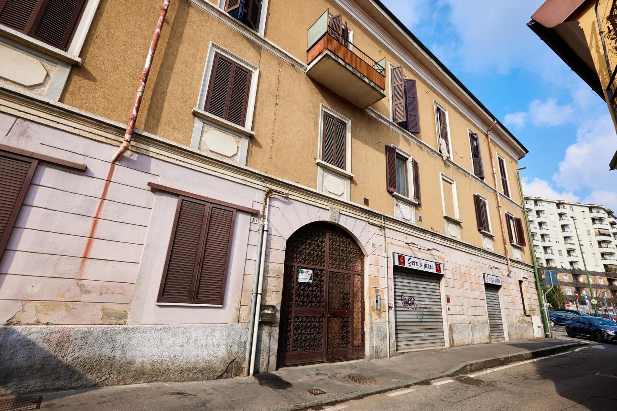 Cozy Studio A Few Steps From Sesto Rondo Metro Station Sesto San Giovanni Exterior photo
